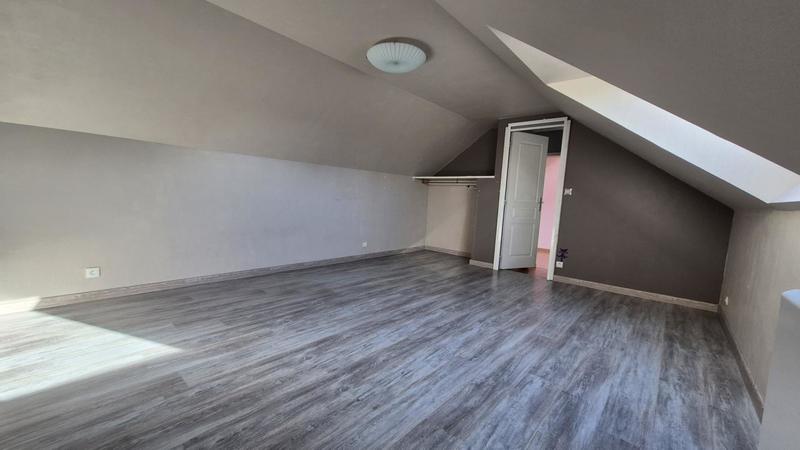 Maison - 99 m² - 5 pièces