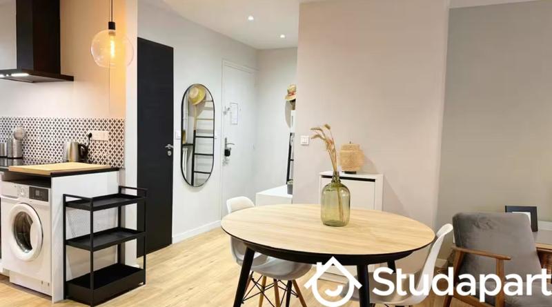 Chambre - 12 m² - 1 pièce