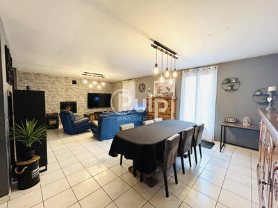 Maison - 130 m² - 7 pièces