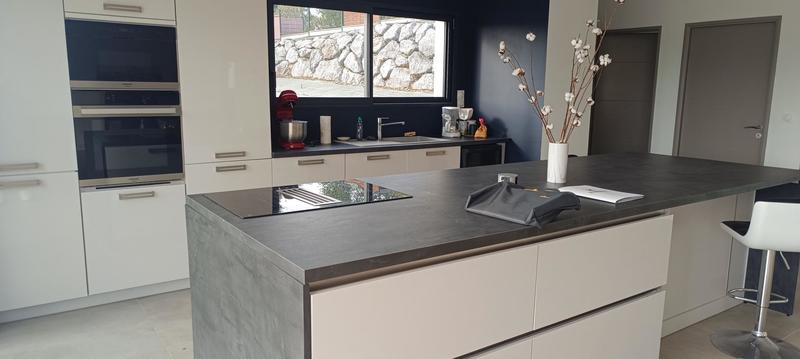 Maison - 200 m² - 7 pièces