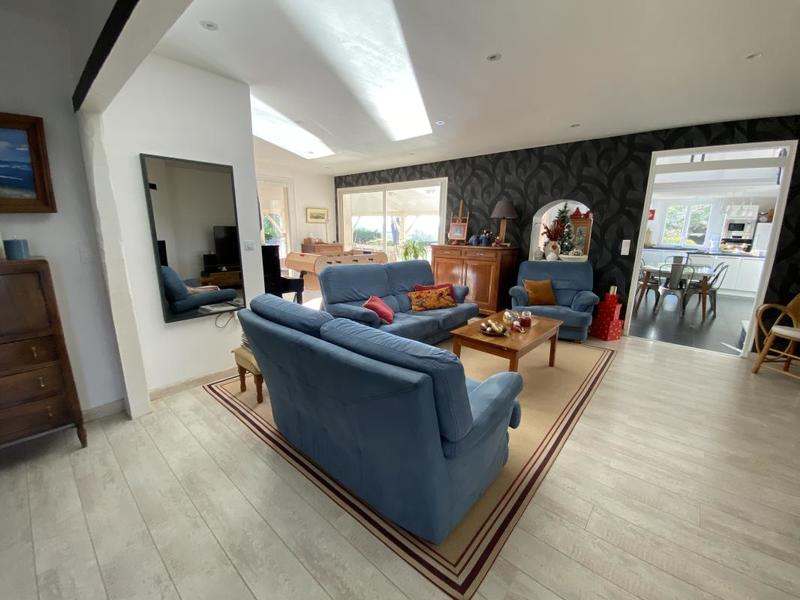 Maison - 170 m² - 7 pièces