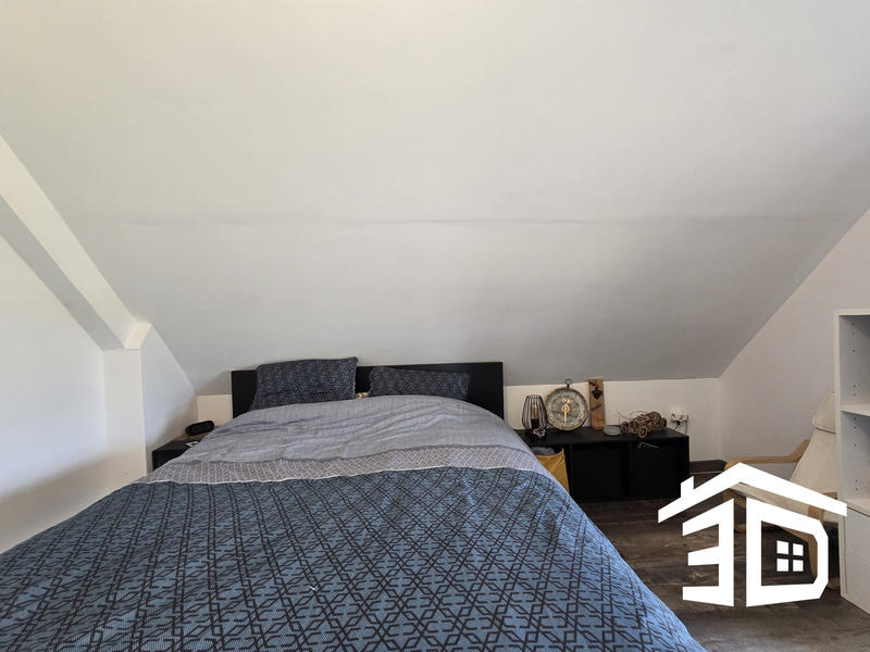 Maison - 180 m² - 8 pièces