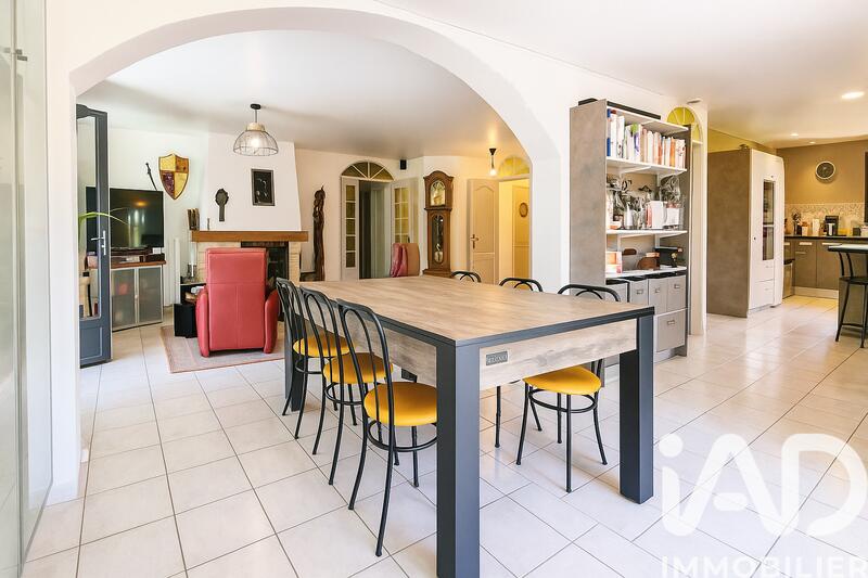 Maison - 170 m² - 5 pièces
