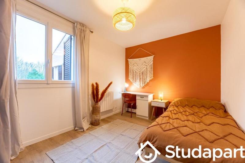 Chambre - 10 m² - 1 pièce