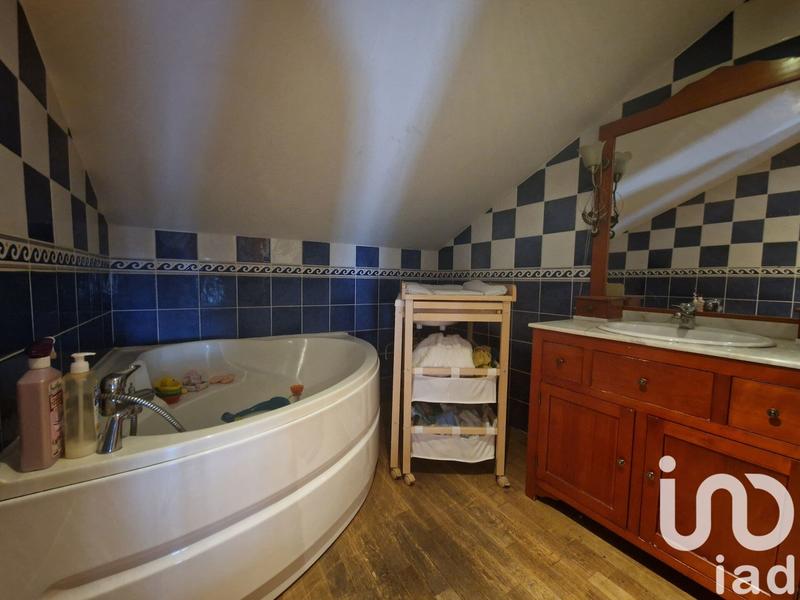 Maison - 140 m² - 6 pièces