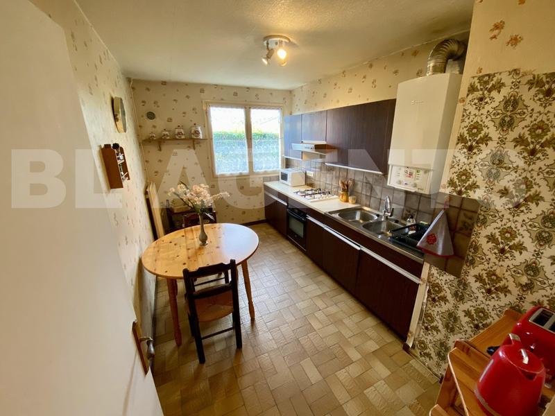 Maison traditionnelle - 90 m² - 4 pièces