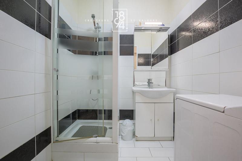 Studio - 30 m² - 2 pièces