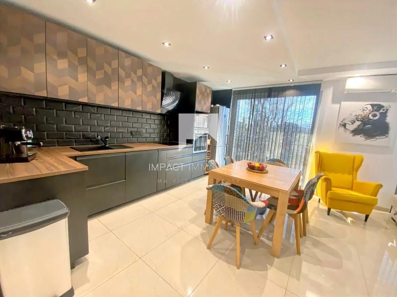 Appartement - 75 m² - 4 pièces