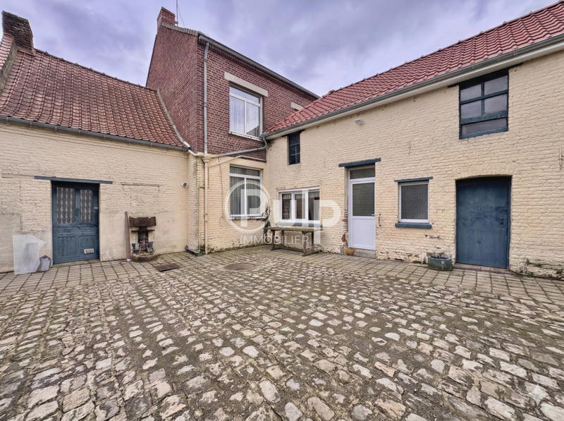 Maison - 100 m² - 6 pièces