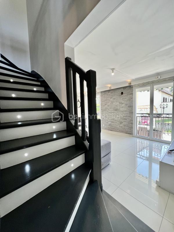 Pavillon - 118 m² - 5 pièces