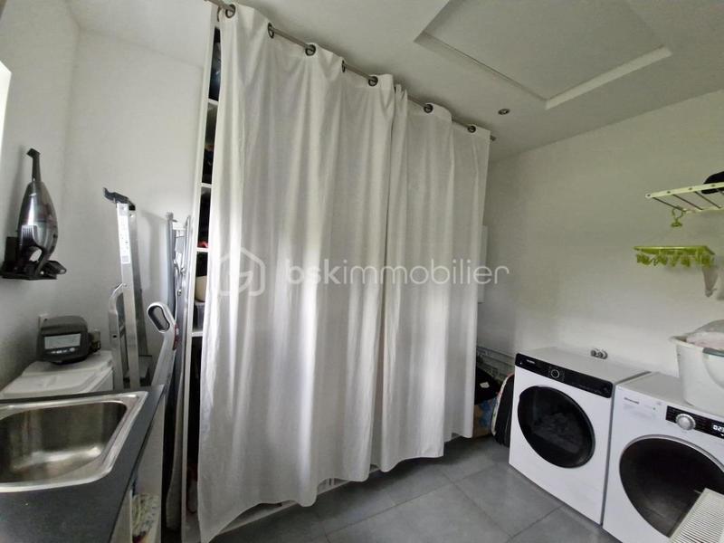 Maison - 143 m² - 5 pièces