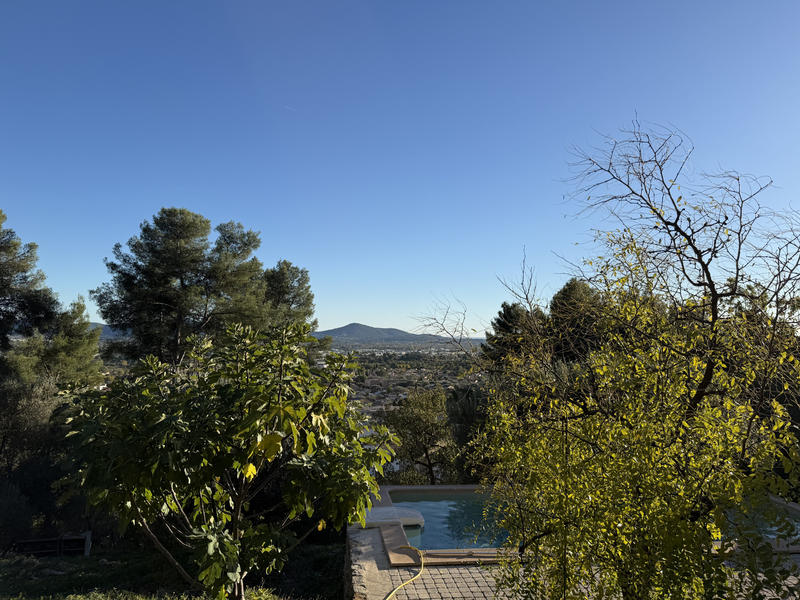 Mas - 136 m² - 5 pièces