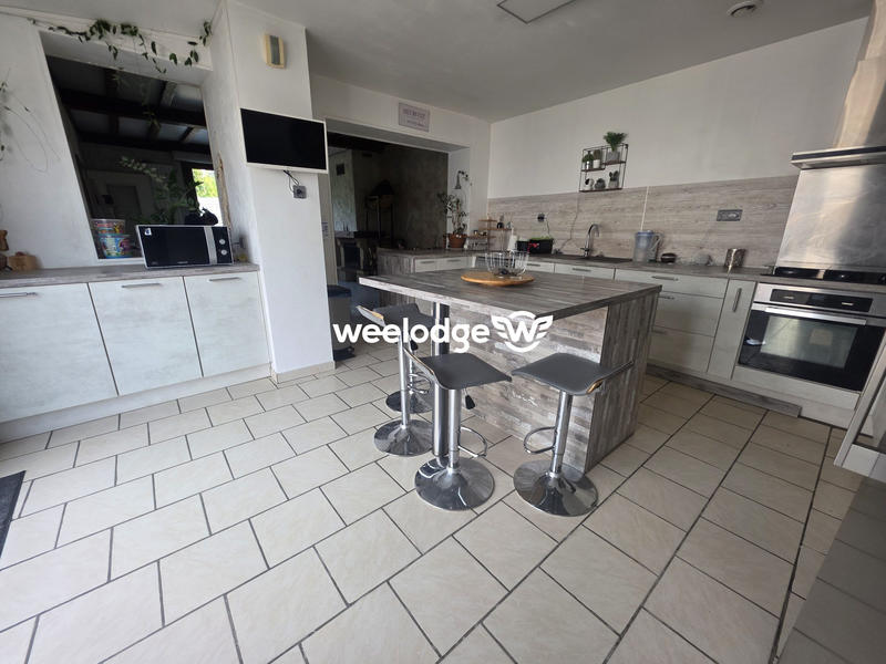 Maison - 94 m² - 5 pièces