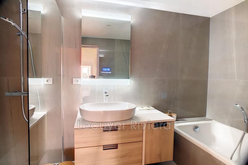 Maison - 288 m² - 6 pièces