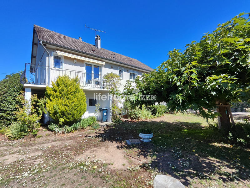 Maison - 139 m² - 6 pièces