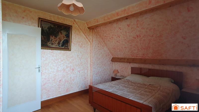 Maison - 168 m² - 7 pièces