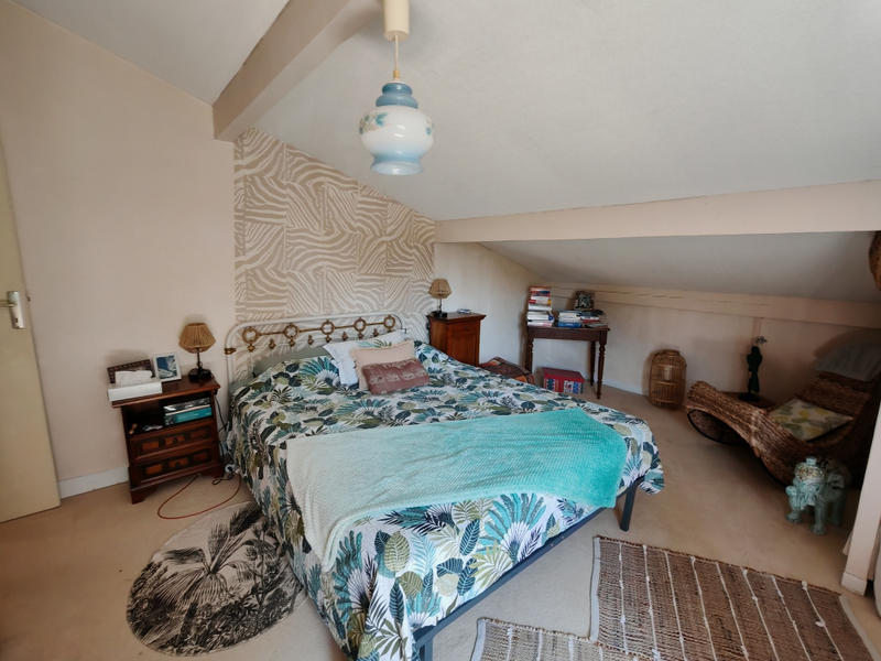 Maison - 158 m² - 8 pièces