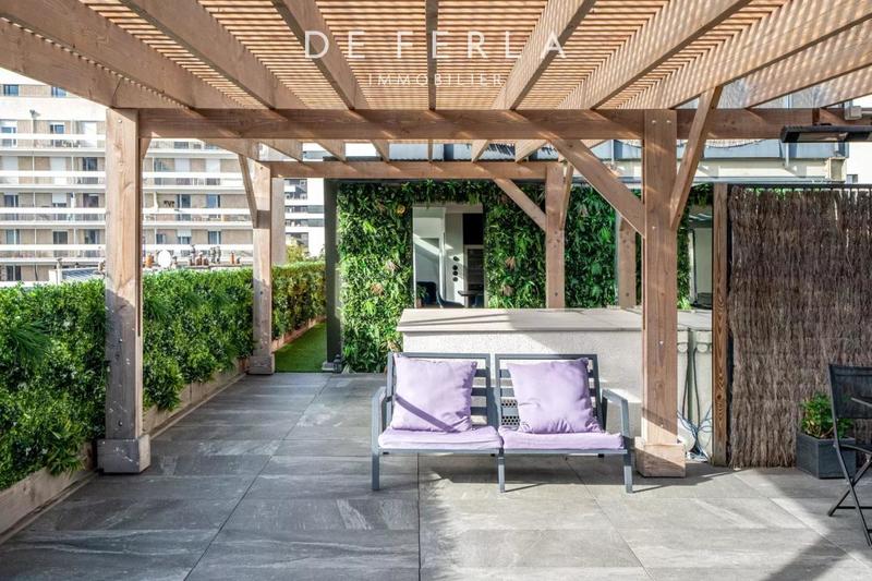 Penthouse - 87 m² - 4 pièces