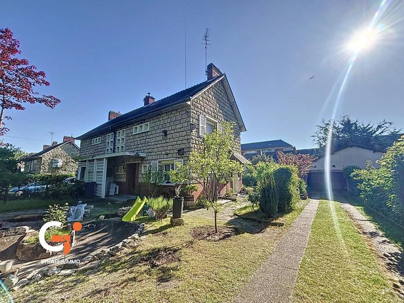 Maison - 130 m² - 7 pièces