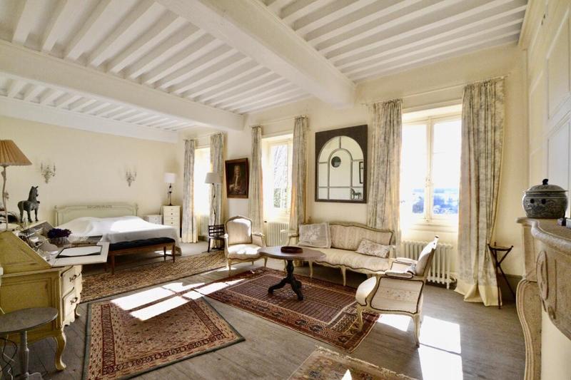 Maison - 432 m² - 14 pièces