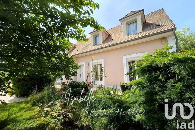 Maison - 217 m² - 10 pièces