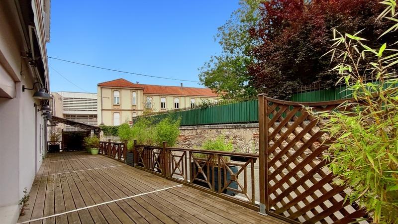 Immeuble - 597 m² - 10 pièces