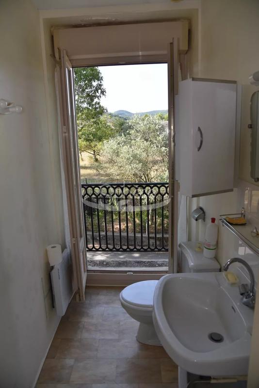 Maison - 162 m² - 9 pièces