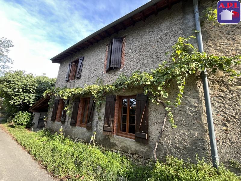 Maison - 203 m² - 8 pièces