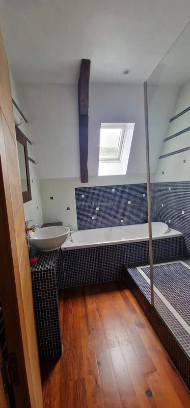 Maison - 150 m² - 4 pièces