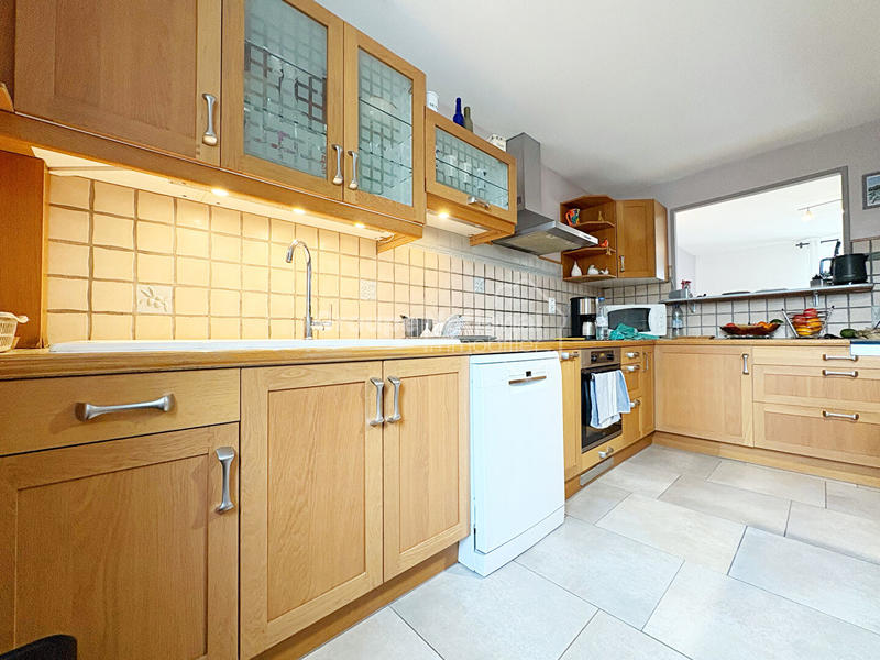 Maison - 95 m² - 4 pièces