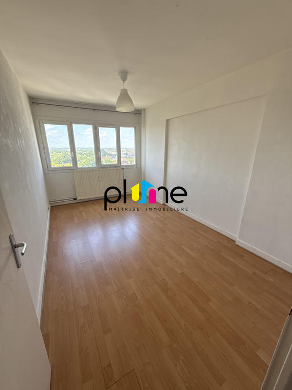 Appartement - 87 m² - 7 pièces