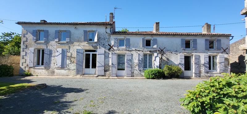 Maison ancienne - 185 m² - 6 pièces