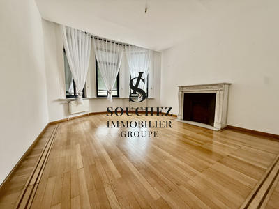 Appartement - 120 m² - 7 pièces