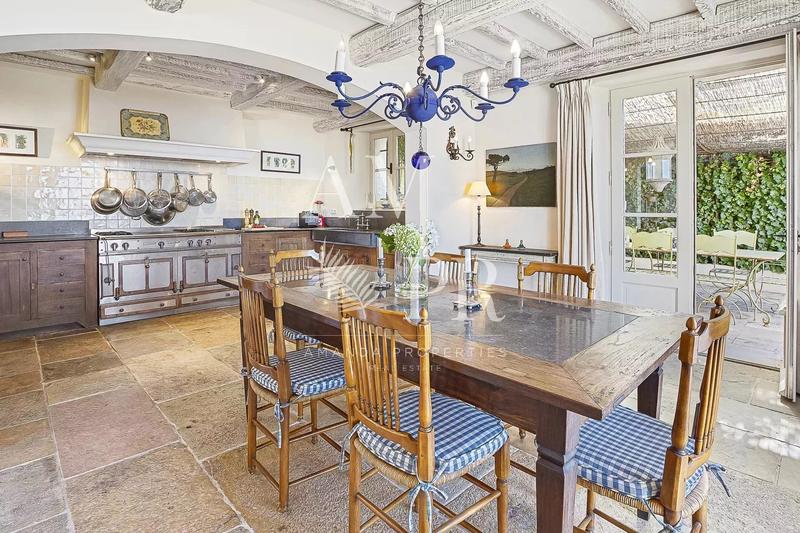 Villa - 185 m² - 7 pièces