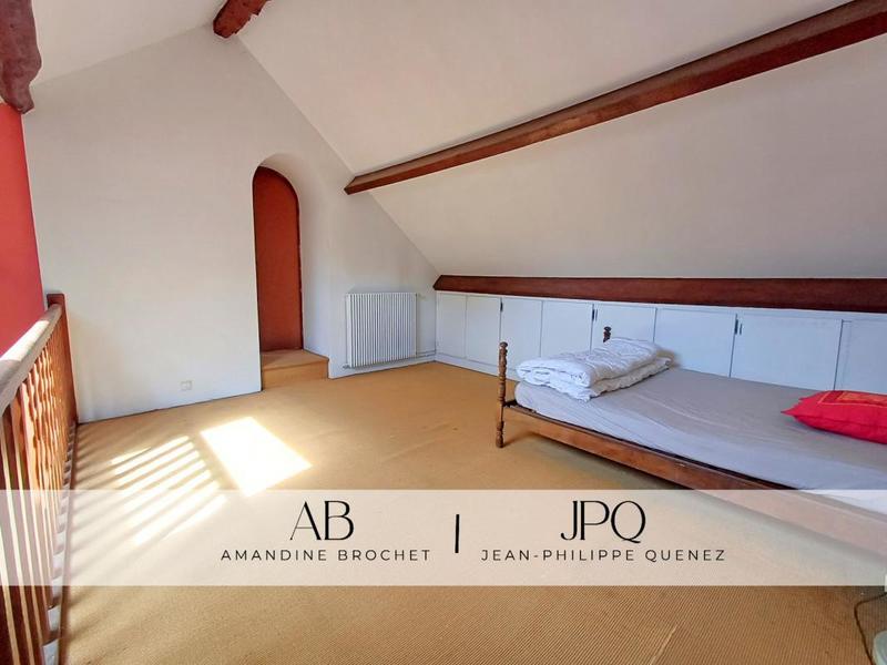 Maison - 200 m² - 7 pièces