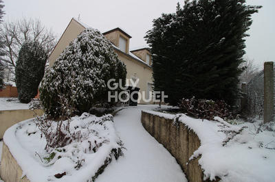 Maison - 175 m² - 8 pièces