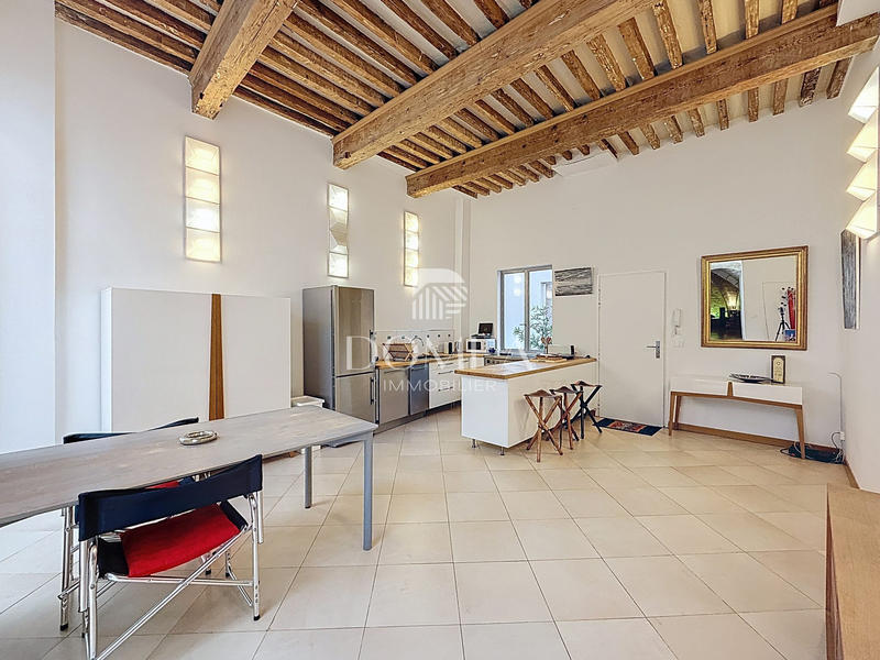 Appartement - 81 m² - 3 pièces