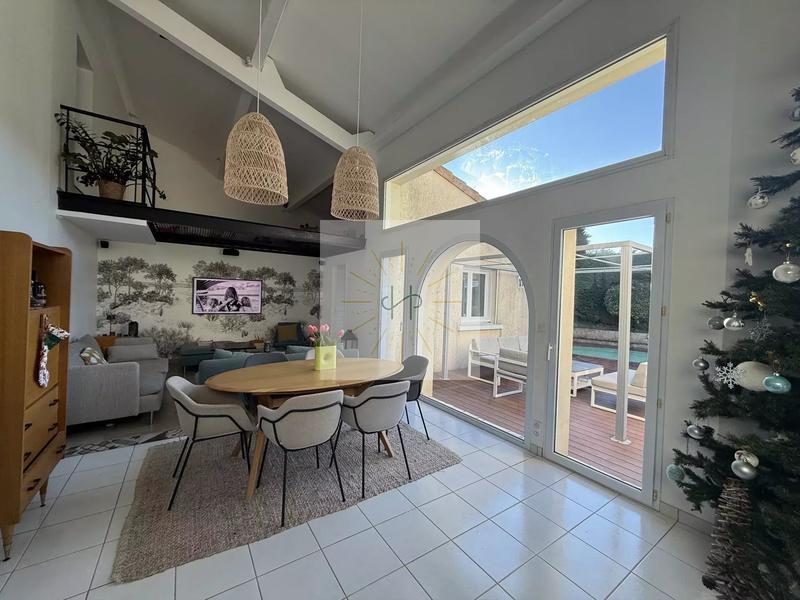 Maison - 173 m² - 7 pièces