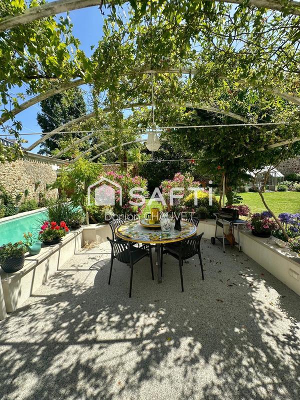 Maison de maîtres - 285 m² - 10 pièces