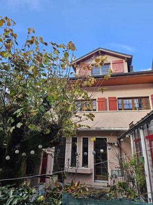 Appartement - 113 m² - 6 pièces