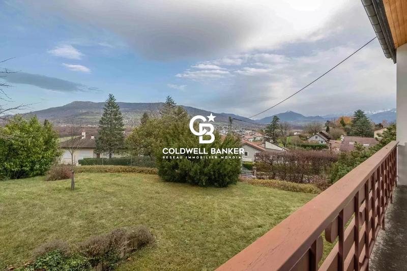 Maison - 206 m² - 10 pièces