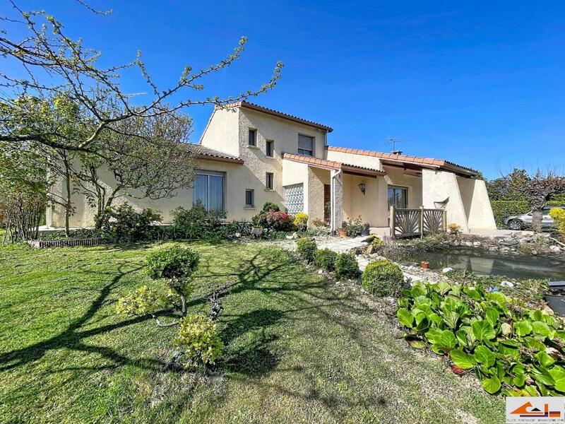 Villa - 194 m² - 7 pièces