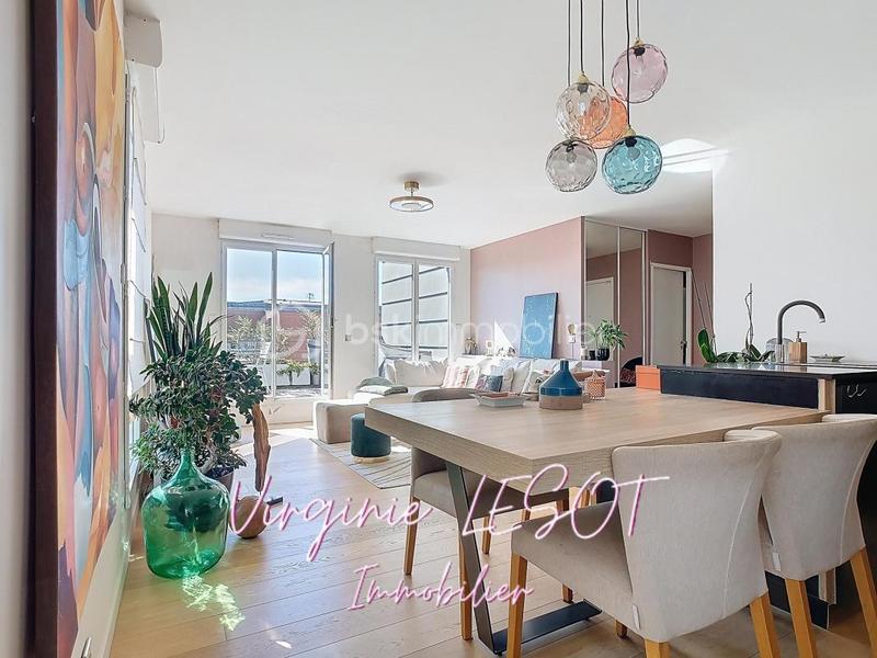 Appartement - 85 m² - 4 pièces