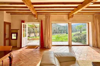 Propriété - 253 m² - 5 pièces