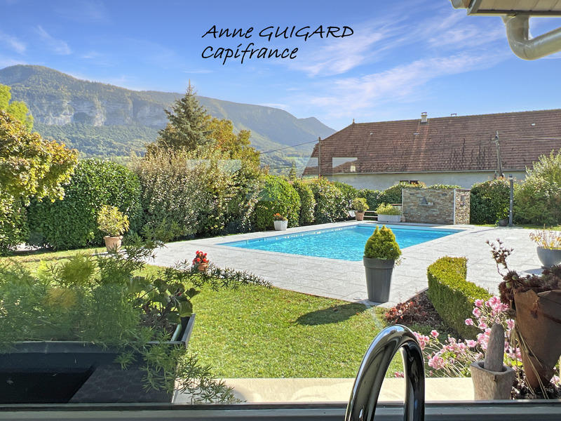 Maison - 194 m² - 6 pièces