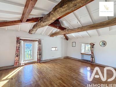 Maison - 199 m² - 9 pièces