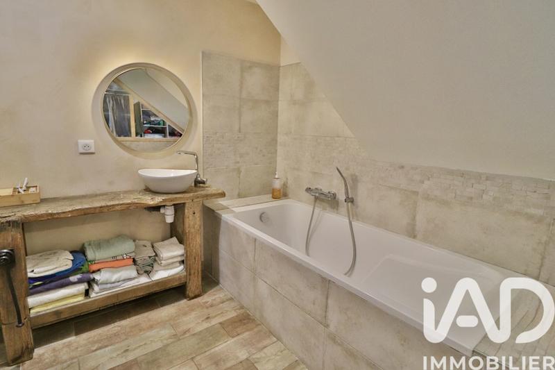 Maison - 170 m² - 8 pièces