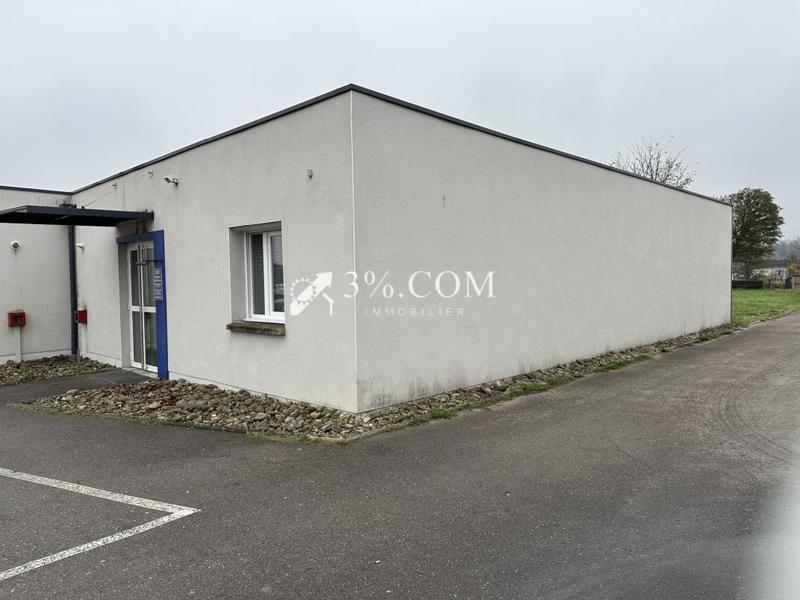 Local d'activité / Entrepôt - 105 m²