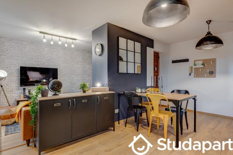 Chambre - 11 m² - 1 pièce