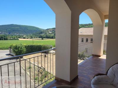 Maison - 199 m² - 8 pièces